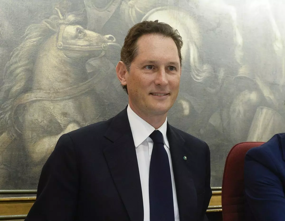 Ferrari, Elkann “2024 brillante, entusiasmo per Hamilton” Ferrari, Elkann “2024 brillante, entusiasmo per Hamilton”