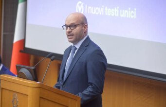 2 Giugno, Fontana “La democrazia si rafforza con partecipazione e giovani”