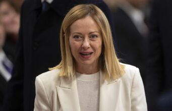 Meloni “Italia al vertice del turismo europeo, Governo sostiene settore”