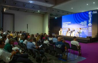 L’uso degli smartphone tra limiti e libertà, dibattito al Meeting di Rimini