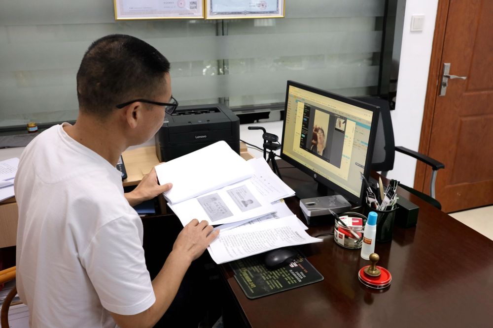Cina, nella contea di Mingxi servizi a distanza per i concittadini d’oltremare