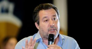 Salvini &ldquo;Non sar&agrave; una manovra lacrime e sangue, vogliamo la pensione a 64 anni&rdquo;